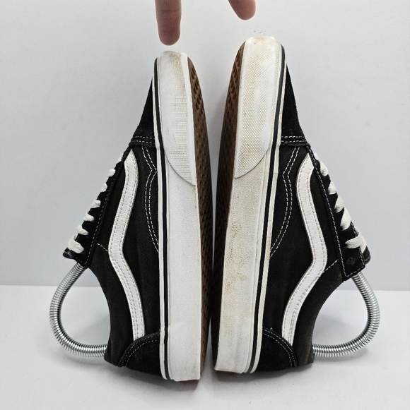 Vans | Old Skool black suede canvas sporty low-top sneakers | WMS 6 - Picture 10 of 13